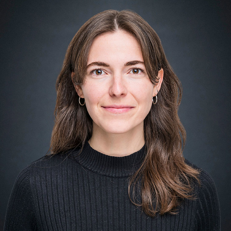 Portrait Mara Buchstab